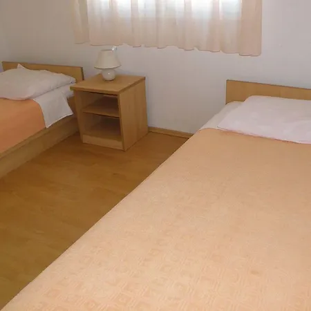Olea Apartment *